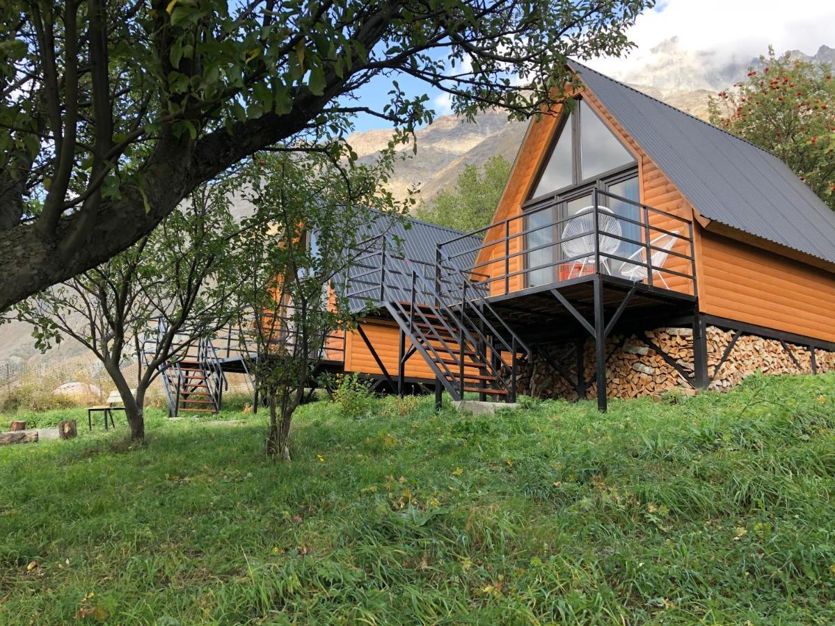 Kazbegi Kuro Cottages エクステリア 写真