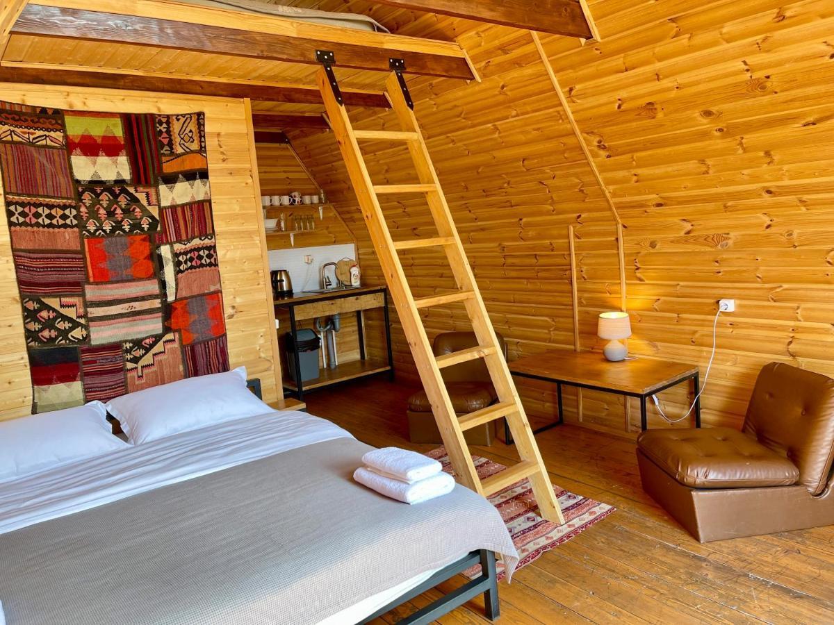 Kazbegi Kuro Cottages エクステリア 写真